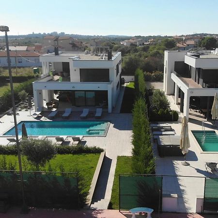 Villa Ula In Pula With Heated Pool And Sauna Dış mekan fotoğraf