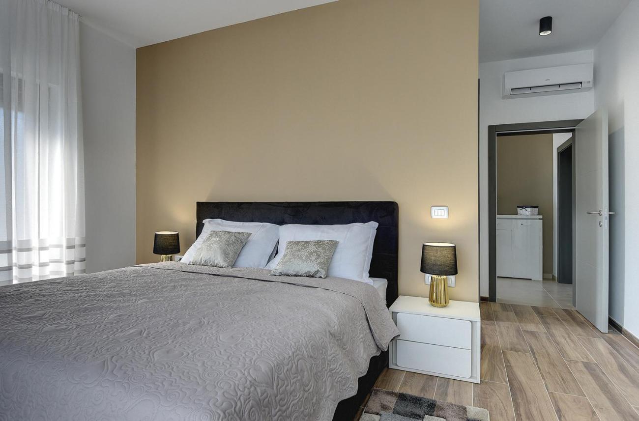 Villa Ula In Pula With Heated Pool And Sauna Dış mekan fotoğraf