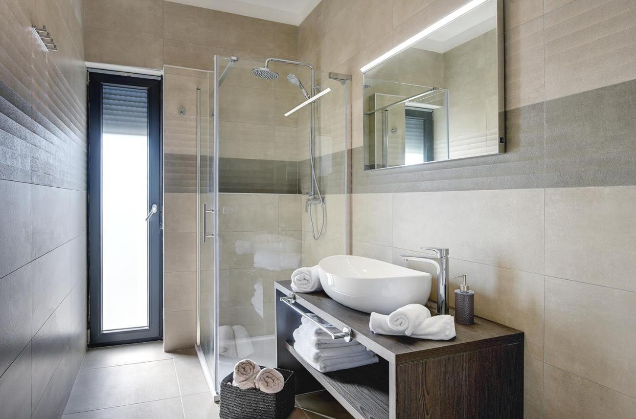 Villa Ula In Pula With Heated Pool And Sauna Dış mekan fotoğraf